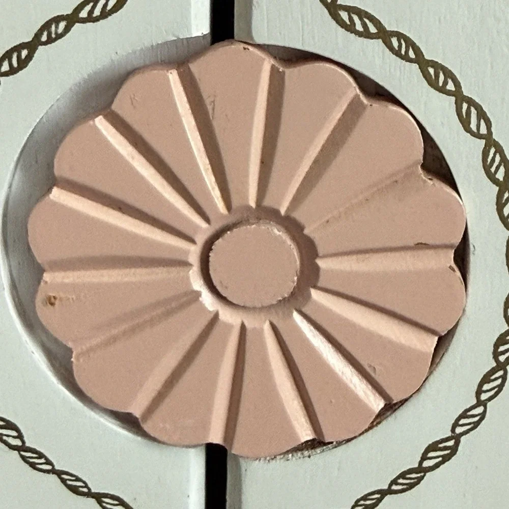 White Musical Jewelry Box with Pink Velvet Lining Mirror‎ Hooks Wood Velvet